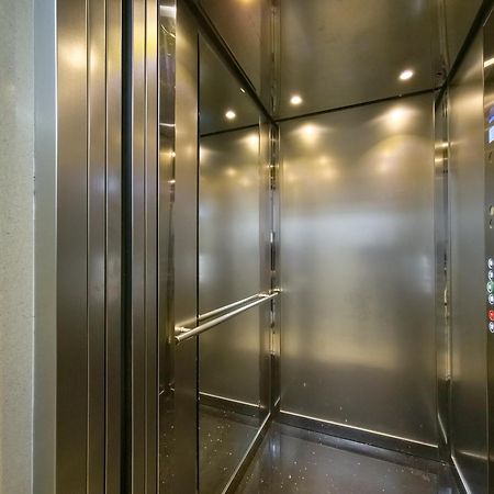 Pin Apartments Тирана Екстериор снимка