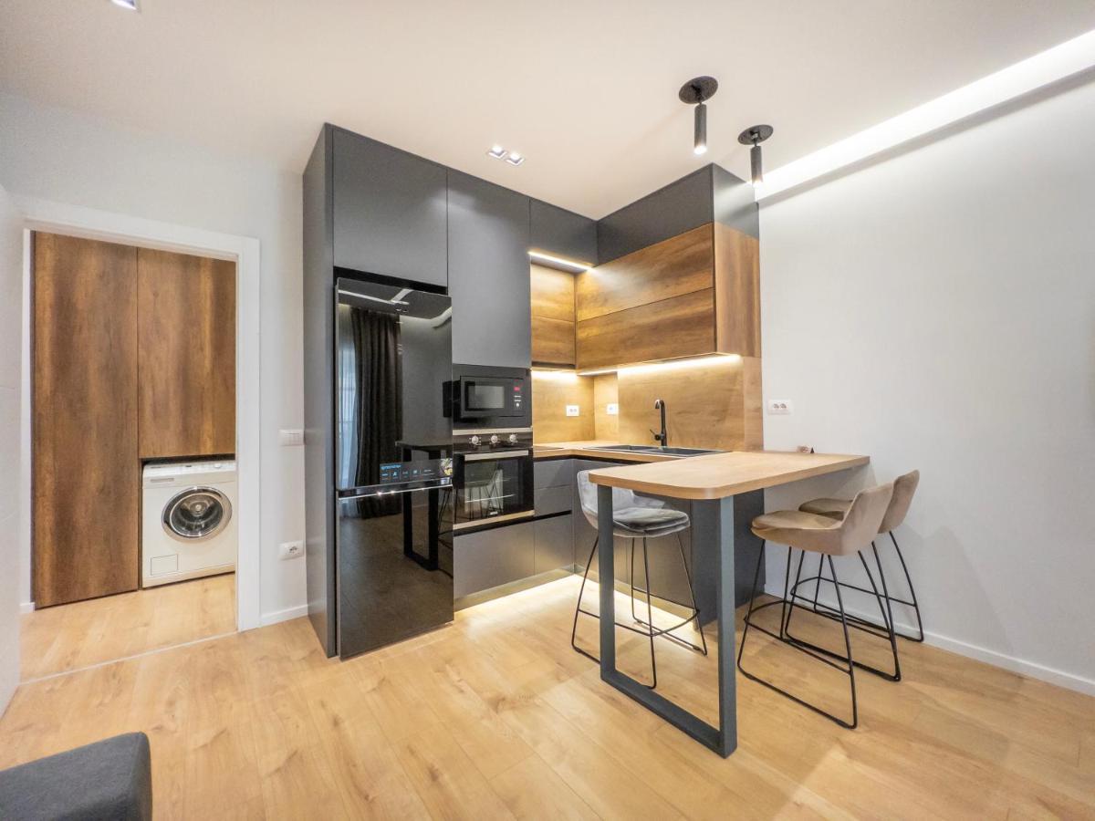 Pin Apartments Тирана Екстериор снимка