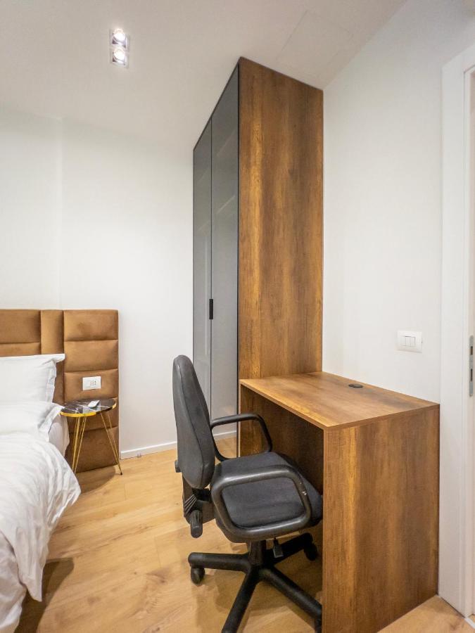 Pin Apartments Тирана Екстериор снимка