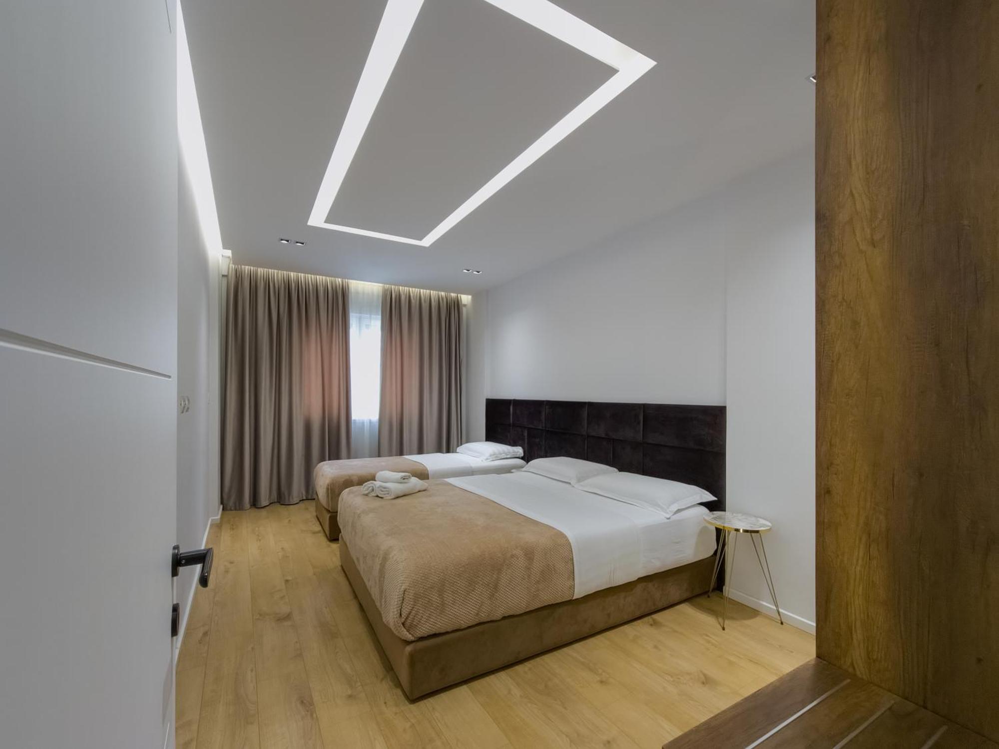 Pin Apartments Тирана Екстериор снимка