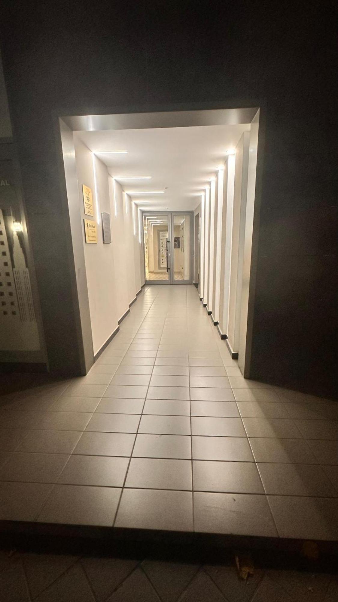 Pin Apartments Тирана Екстериор снимка